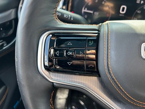 Certified 2023 Jeep Grand Wagoneer L Series III w/ Rear Seat Video Group 1 AWD/4WD image 19