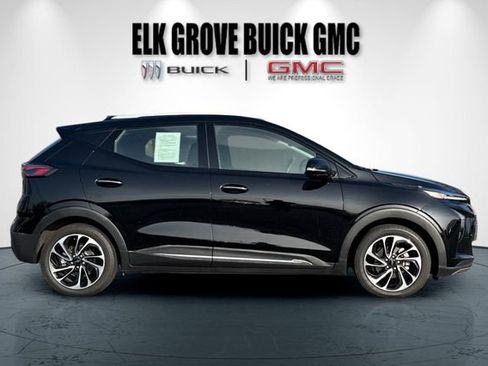 Used 2023 Chevrolet Bolt EUV Premier image 3