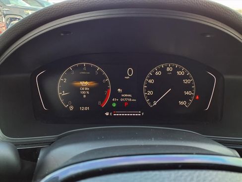 Used 2024 Honda Civic Sport image 18