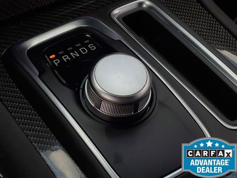 Used 2023 Chrysler 300 C image 27