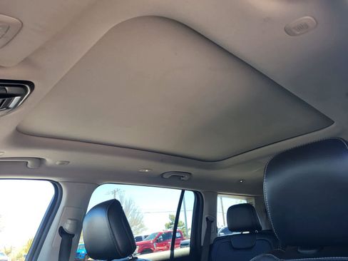 Used 2021 Jeep Grand Cherokee L Limited w/ MOPAR Finishing Package image 16