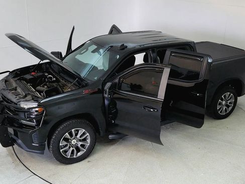 Used 2019 Chevrolet Silverado 1500 RST image 22