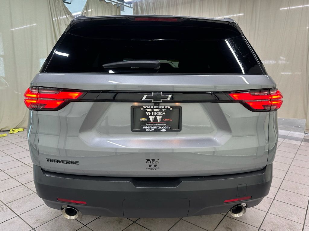 Certified 2023 Chevrolet Traverse LS w/ Midnight/Sport Edition FWD image 6