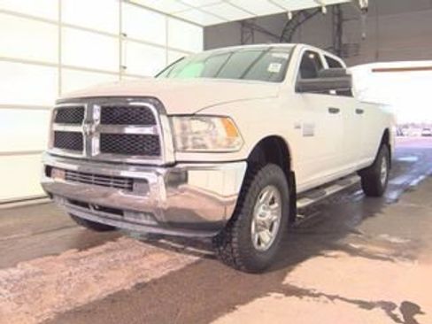 Used 2018 RAM 2500 Tradesman w/ Chrome Appearance Group image 2