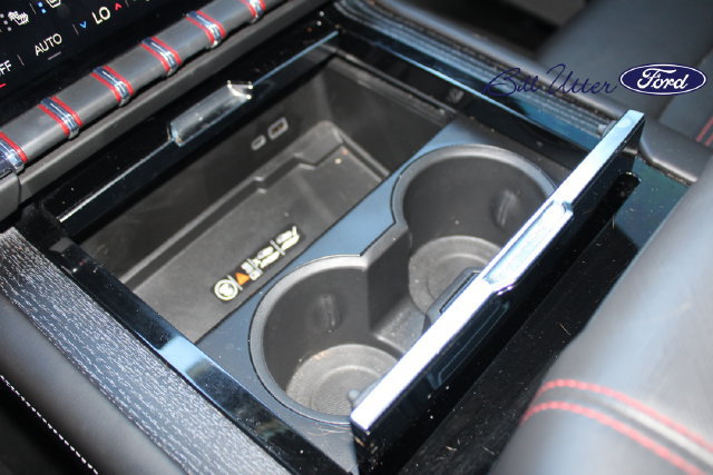 Used 2025 GMC Yukon AT4 Ultimate w/ LPO, Floor Liner Package AWD/4WD image 19