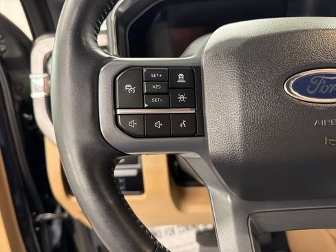 Certified 2024 Ford F250 Lariat w/ Lariat Ultimate Package AWD/4WD image 19