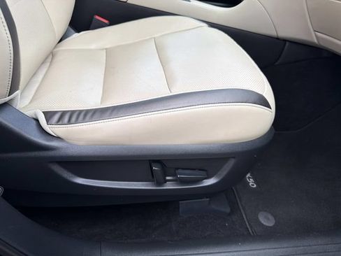 Used 2022 INFINITI QX50 Luxe FWD image 16