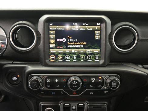 Used 2023 Jeep Wrangler Unlimited Sahara w/ Cold Weather Group AWD/4WD image 17