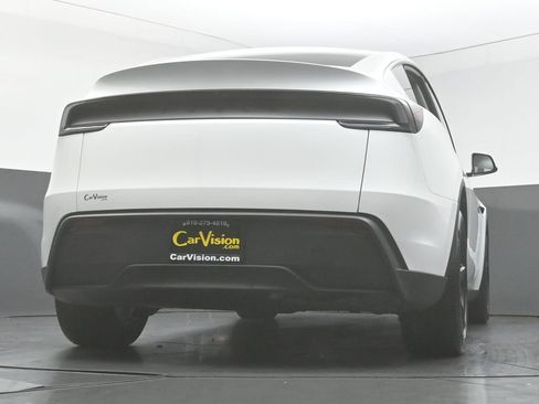 Used 2026 Tesla Model Y AWD image 45