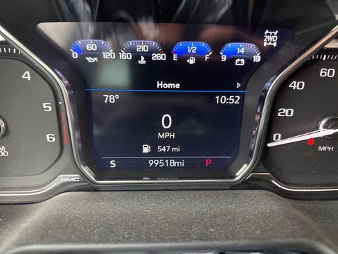 Used 2021 GMC Yukon XL SLT w/ SLT Luxury Package image 15