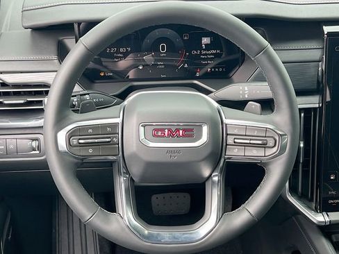 New 2026 GMC Acadia Elevation image 7