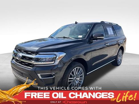 Used 2022 Ford Expedition Limited image 1