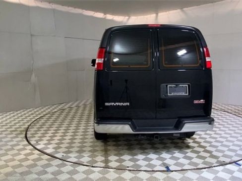 Used 2023 GMC Savana 2500 w/ Driver Convenience Package image 7