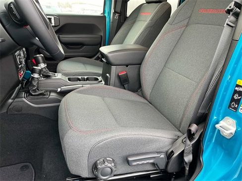 New 2024 Jeep Wrangler Unlimited Rubicon w/ Technology Group image 26