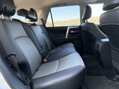 Used 2014 Toyota 4Runner SR5 Premium AWD/4WD image 16