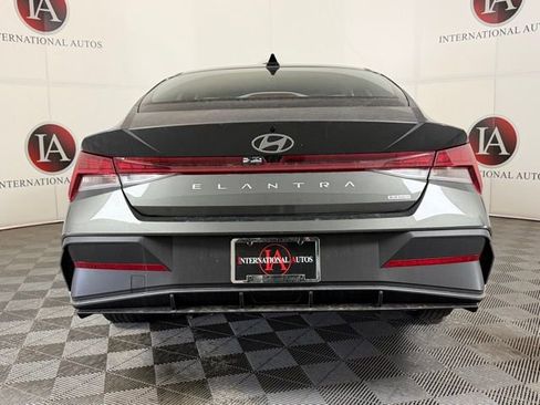 New 2026 Hyundai Elantra Hybrid FWD image 6