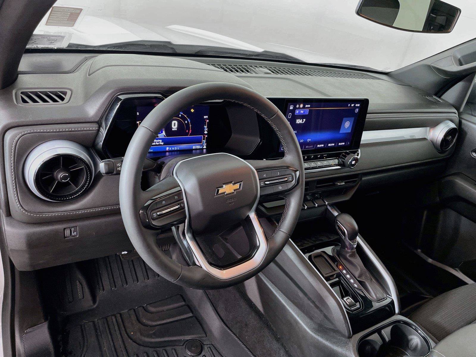 Used 2023 Chevrolet Colorado LT w/ LT Convenience Package RWD image 12
