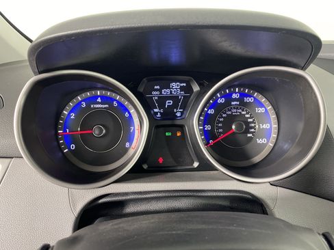 Used 2013 Hyundai Elantra GLS w/ Preferred Pkg FWD image 16