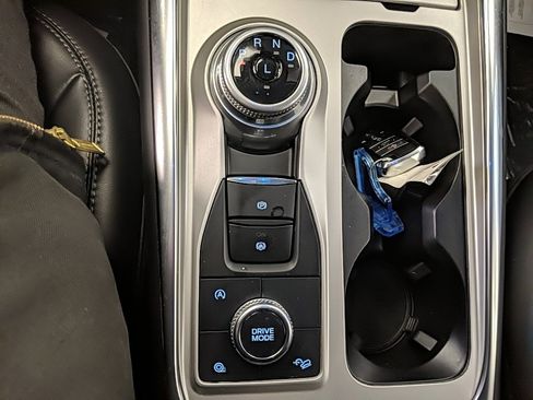 Certified 2023 Ford Explorer XLT w/ Equipment Group 202A image 19