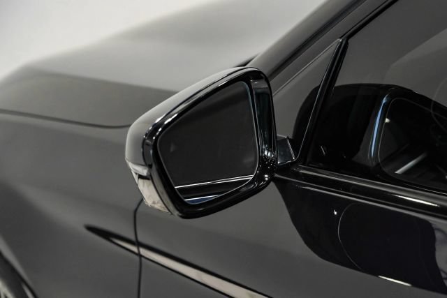 Used 2021 BMW 540i w/ M Sport Package RWD image 38