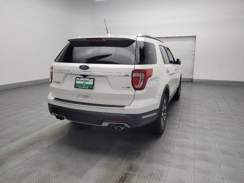 Used 2018 Ford Explorer Platinum image 9