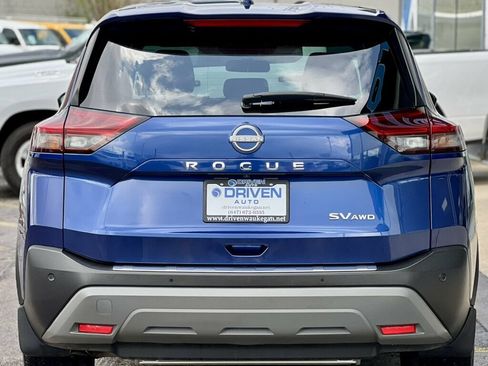 Used 2023 Nissan Rogue SV AWD/4WD image 4