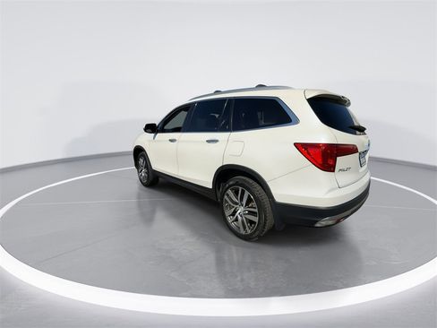 Used 2018 Honda Pilot Elite image 11