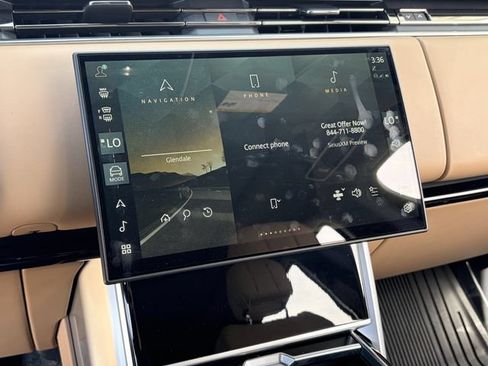 New 2026 Land Rover Range Rover Long Wheelbase SE AWD/4WD image 8