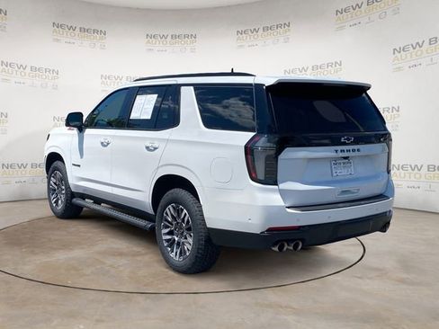 Used 2025 Chevrolet Tahoe Z71 w/ Comfort Package AWD/4WD image 3