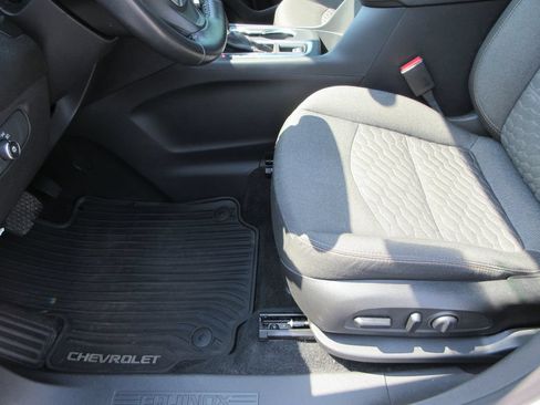 Used 2019 Chevrolet Equinox LT w/ Driver Convenience Package FWD image 20