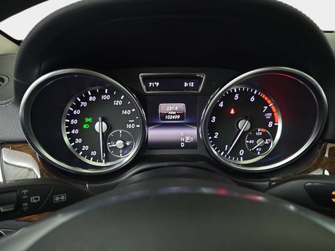 Used 2014 Mercedes-Benz GL 450 4MATIC image 22