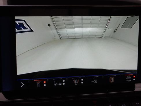 New 2026 Chevrolet Silverado 1500 ZR2 w/ Dark Appearance Package AWD/4WD image 26
