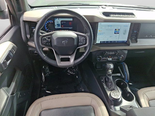 Used 2024 Ford Bronco Wildtrak AWD/4WD image 13