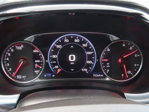 Used 2023 Chevrolet Traverse Premier image 37