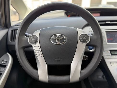 Used 2013 Toyota Prius Two image 23