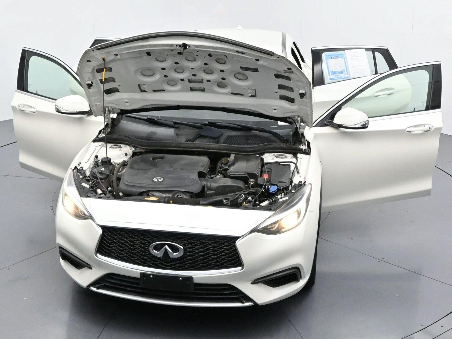 Used 2018 INFINITI QX30 FWD image 38
