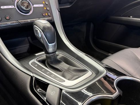 Used 2016 Ford Fusion Titanium FWD image 21