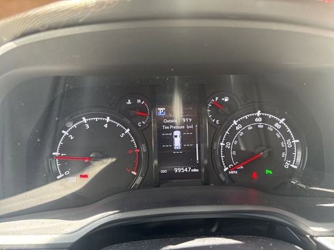 Used 2020 Toyota 4Runner Limited RWD image 12