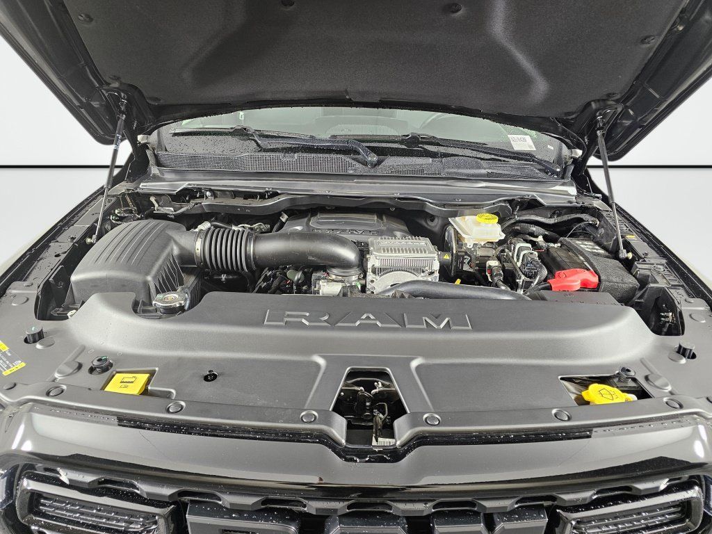New 2026 RAM 1500 Warlock AWD/4WD image 14