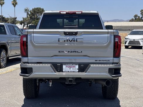 New 2026 GMC Sierra 2500 Denali Ultimate w/ Max Trailering Package AWD/4WD image 4