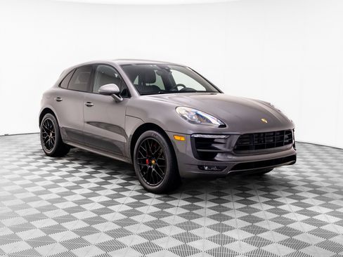 Certified 2018 Porsche Macan GTS AWD/4WD image 5