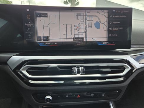 Used 2023 BMW 330i Sedan w/ Premium Package image 23