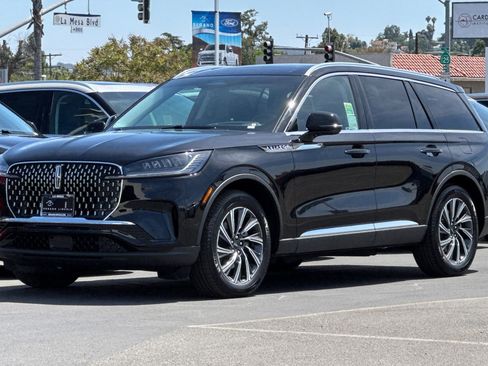 New 2025 Lincoln Aviator 2WD w/ Equipment Group 101A image 7