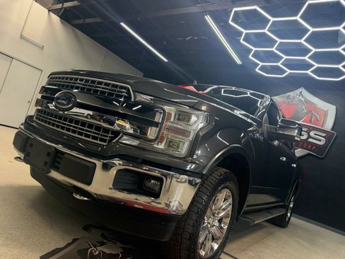 Used 2019 Ford F150 Lariat w/ Equipment Group 502A Luxury AWD/4WD image 4