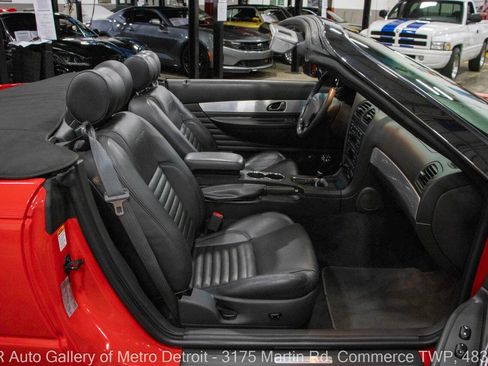 Used 2002 Ford Thunderbird Deluxe image 37