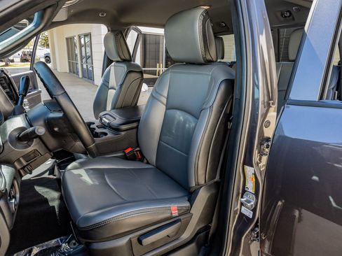 Used 2025 RAM 3500 Tradesman image 30