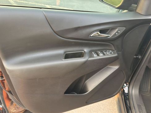 Used 2024 Chevrolet Equinox LT FWD image 16