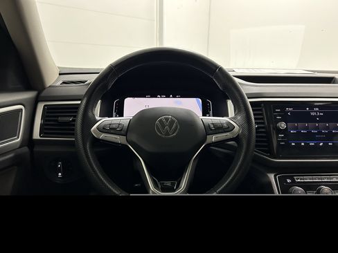 Used 2023 Volkswagen Atlas SEL R-Line AWD/4WD image 14
