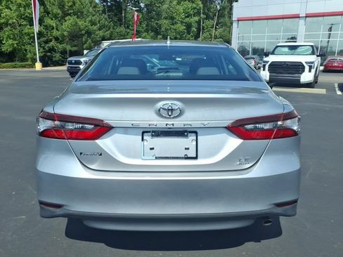 Used 2022 Toyota Camry LE AWD/4WD image 2