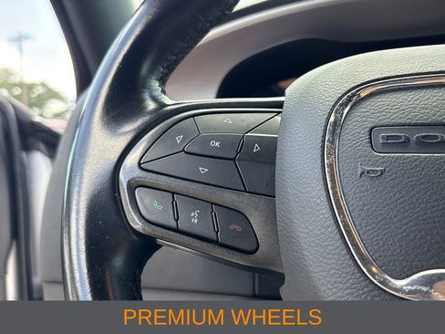 Used 2022 Dodge Charger SXT RWD image 8